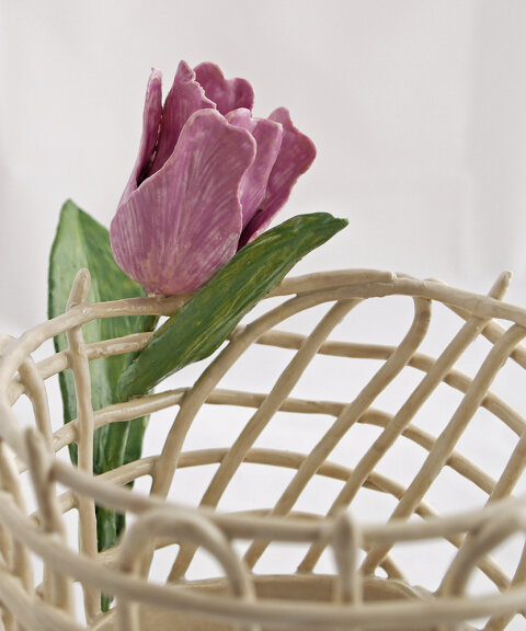 Тюльпан — ваза для живых цветов