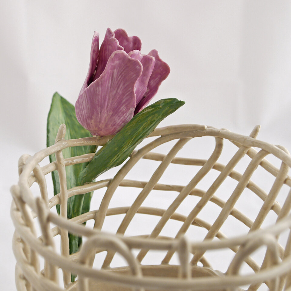 Тюльпан — ваза для живых цветов